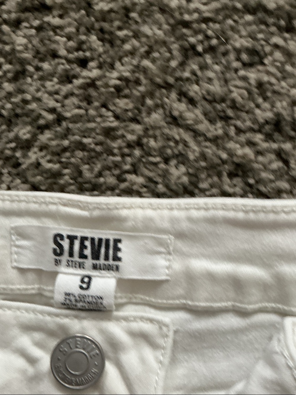 Steve Madden White Straight-Leg Cargo Jeans - Picture 3 of 3